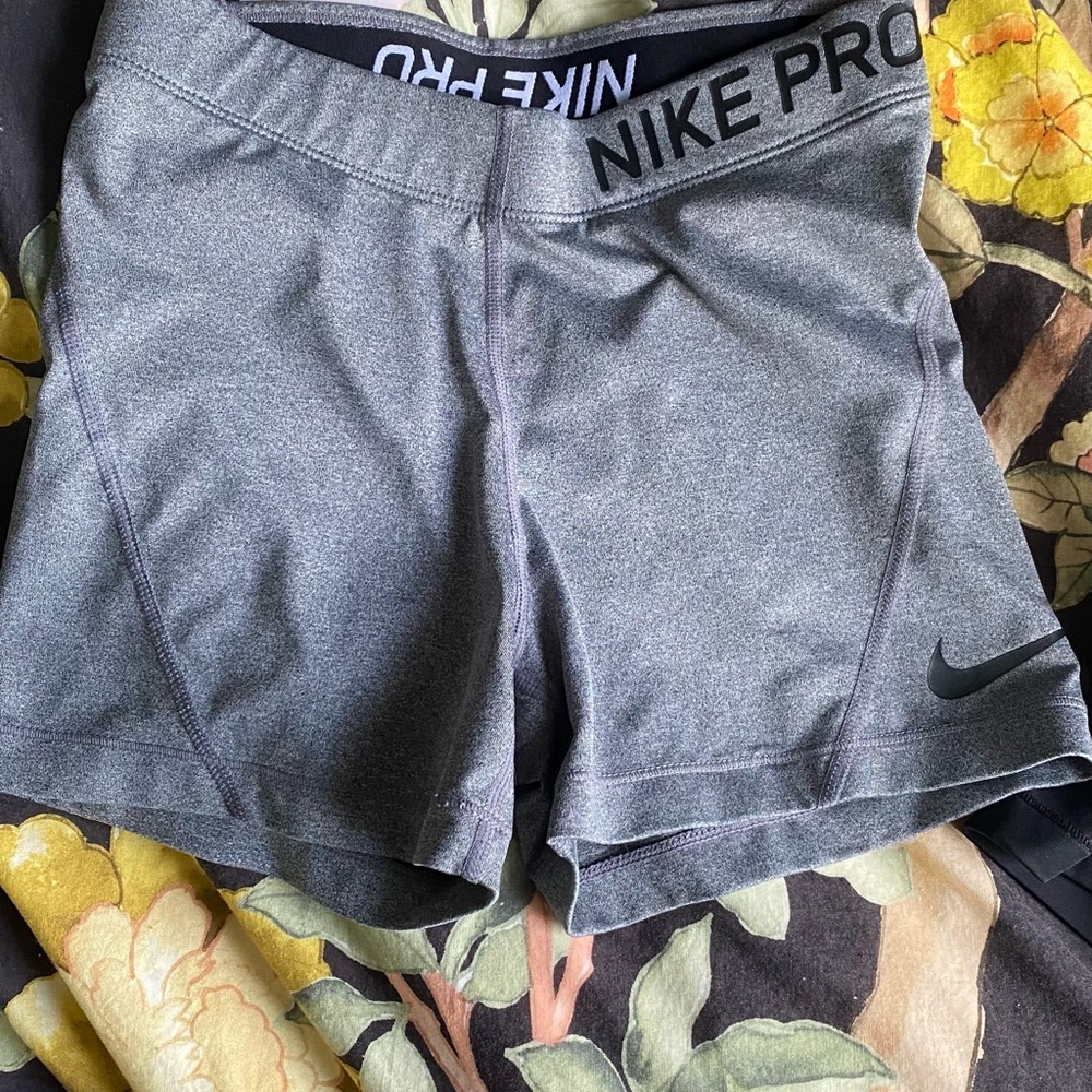 Nike pro short, lights wore, size s